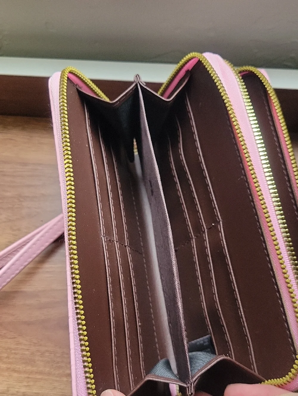 Light Pink Bow And Heart Zip-Around Wristlet Wallet
